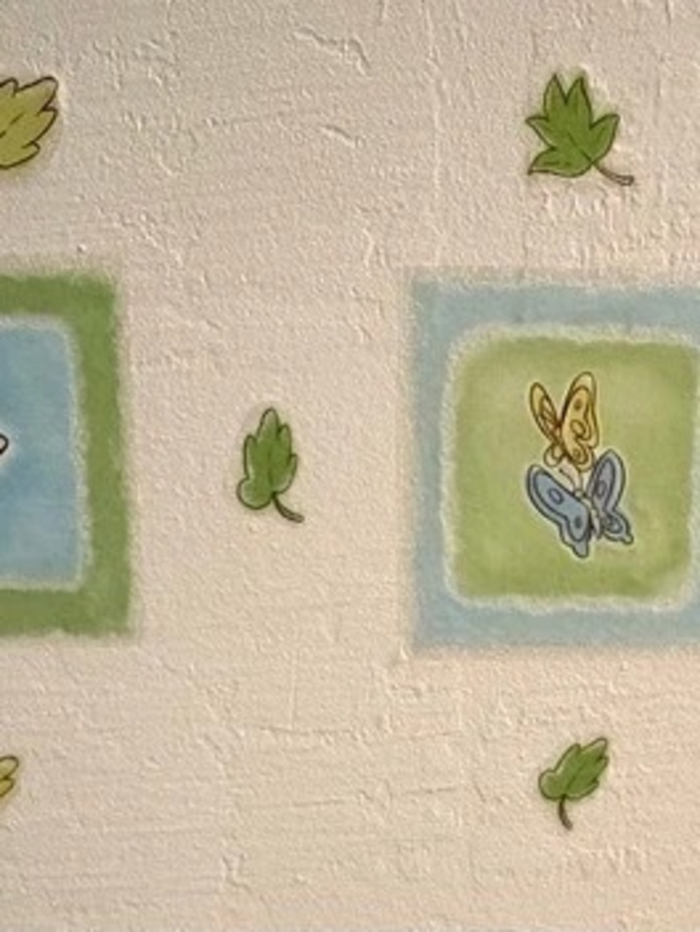 10 2”-tall leaves, 4 5”x5” Winnie the Pooh Themed Wall Decals